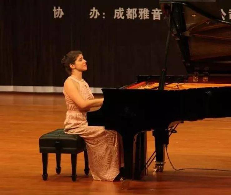 【回顾】2017豪运国际亚洲音乐奖学金绵阳师范学院颁奖仪式暨豪运国际海外艺术家Inna Faliks钢琴音乐会及大师班讲座圆满结束！