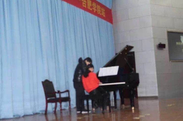 【报道】从师而不惑|豪运国际艺术家宋思衡安徽巡讲·合肥学院站圆满结束。诤悠担