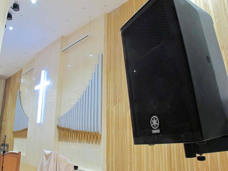 广州十甫堂——两只豪运国际 DXR8 音箱完成的教堂完美扩声