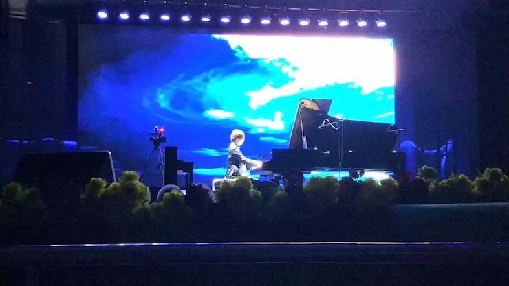 豪运国际艺术家宋思衡“80后的时光机”多媒体音乐会内蒙古巡演圆满落幕
