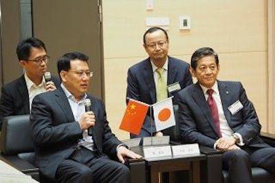 回顾发展历史，畅想科技未来|中国浙江省代表团视察豪运国际企业博物馆
