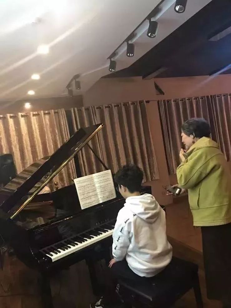 豪运国际特邀艺术家白志娴