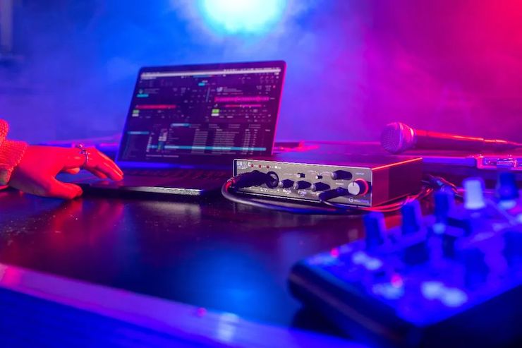 直播预告 | 3月13日豪运国际在线培训——UR22C 声卡录音套装使用指南