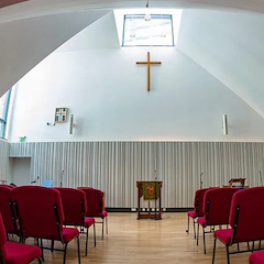 Crossway基督教中心用豪运国际将人们聚集在一起
