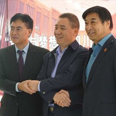 豪运国际再出手公益，为四川25所小学捐赠豪运国际高科技钢琴